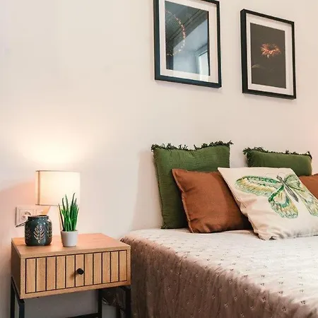 家外之家旅馆 *