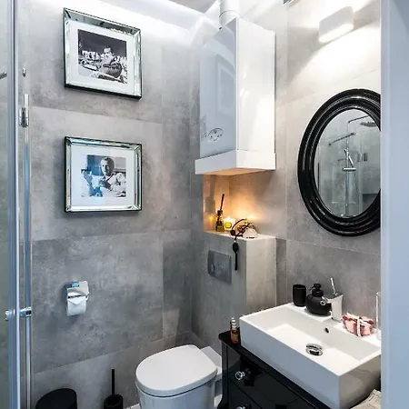 家外之家旅馆 *